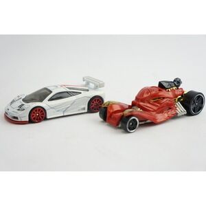 Hot Wheels Diecast Cars Unisex 1:64 White Red McLaren F1 GTR Tomb Up Excellent